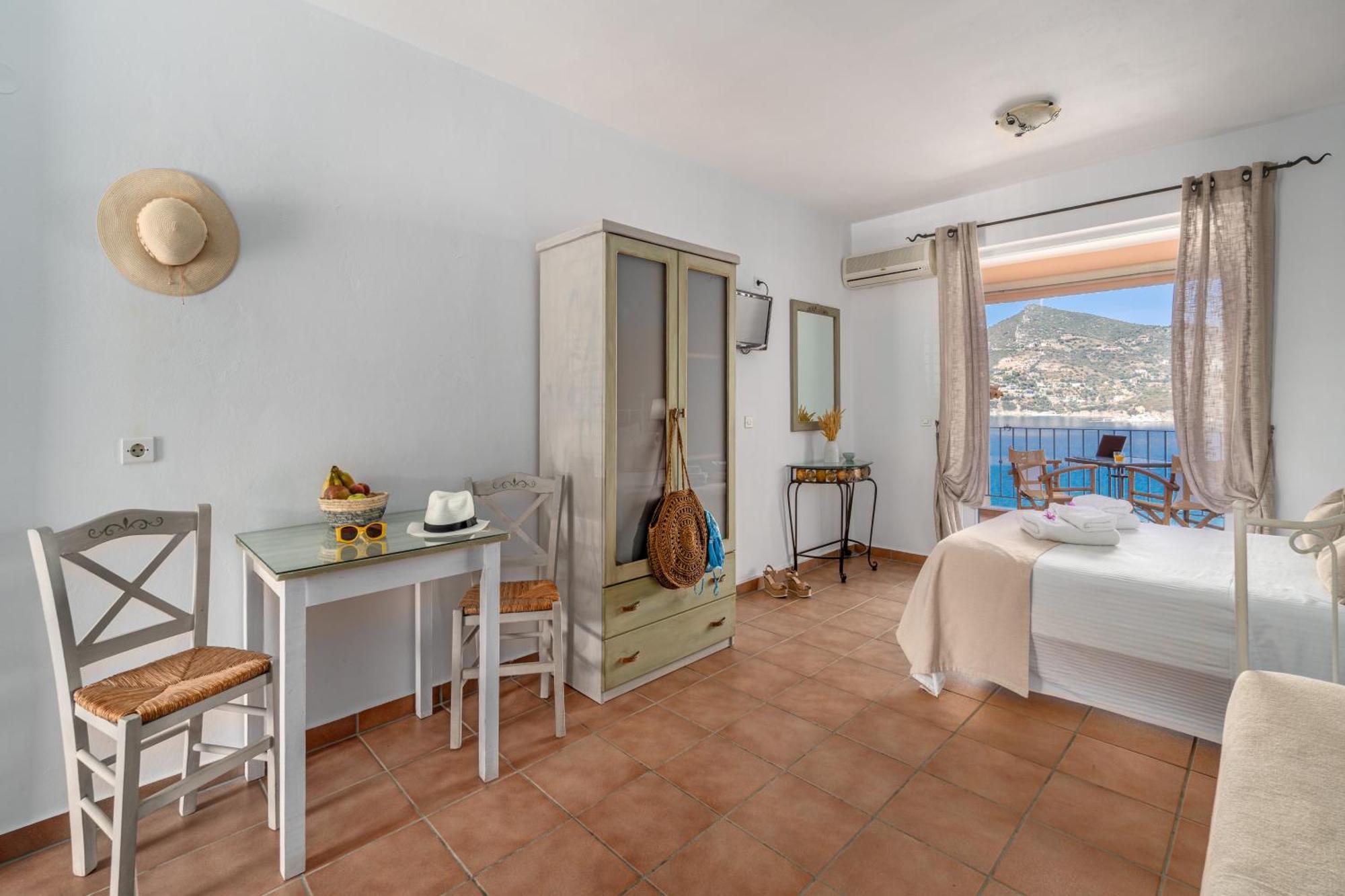 Niovi Seaview Apartments Agioi Apostoli Exterior photo